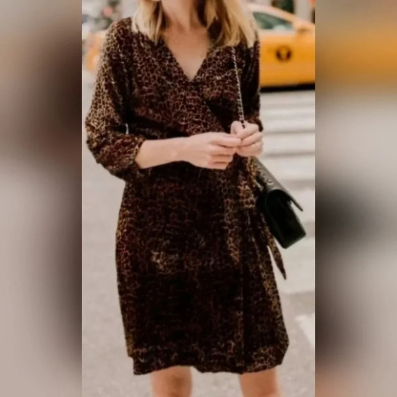 NWT J. Crew True Wrap Lined Dress in  Drapey Velvet Leopard Print Midi Size 00 - Picture 5 of 16